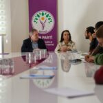 dem-parti-es-genel-baskanlari-enternasyonal-genclik-heyetini-agirladi-BlJcfdp3
